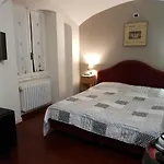 Ristorante فندق نوفي ليغوري